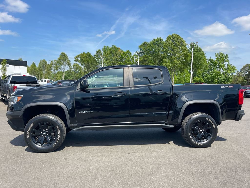 Used 2020 Chevrolet Colorado ZR2 w/ ZR2 Midnight Special Edition image 2