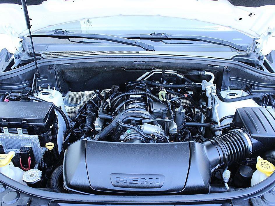 Used 2017 Dodge Durango R/T w/ Blacktop Package RWD image 29