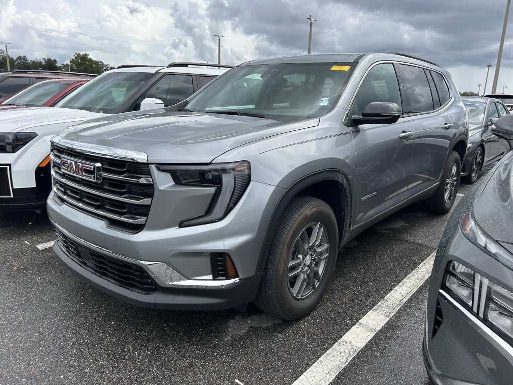 Used 2025 GMC Acadia Elevation FWD image 7