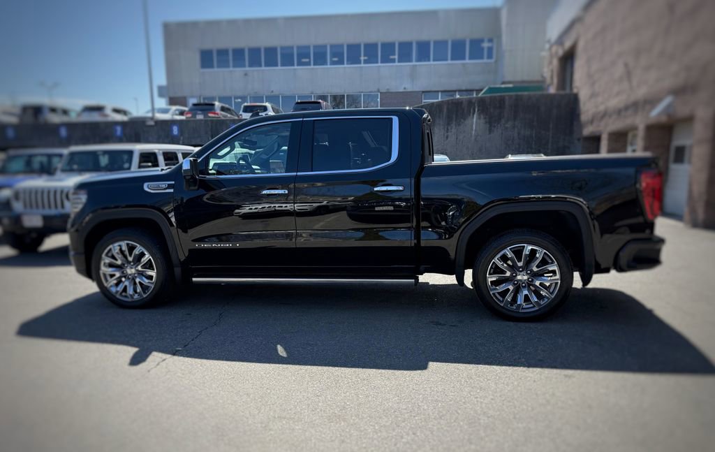 Used 2024 GMC Sierra 1500 Denali w/ Denali Reserve Package image 14