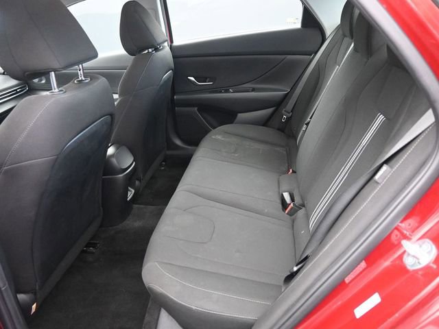 Used 2024 Hyundai Elantra SEL image 16