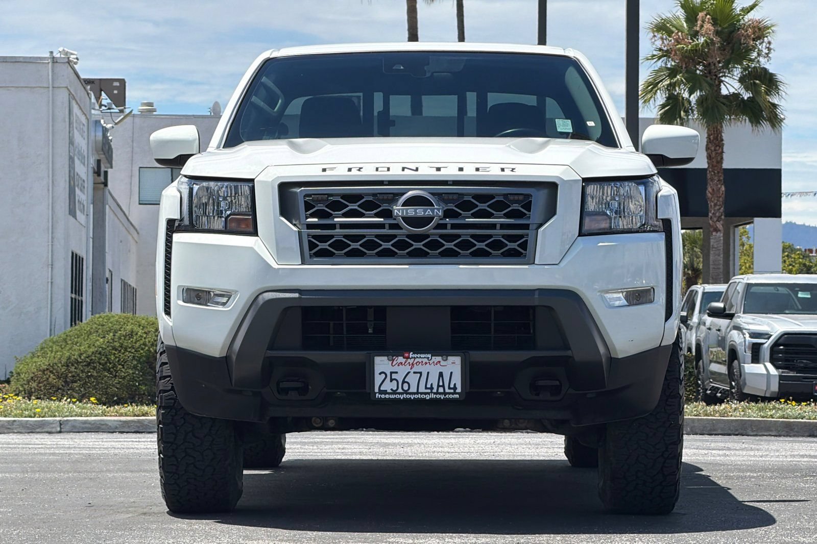 Used 2023 Nissan Frontier SV w/ SV Convenience Package AWD/4WD image 11