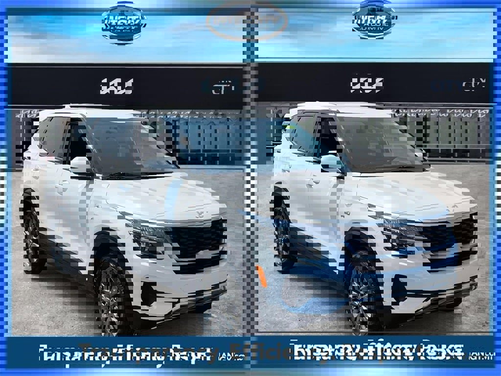 Used 2023 Kia Seltos LX