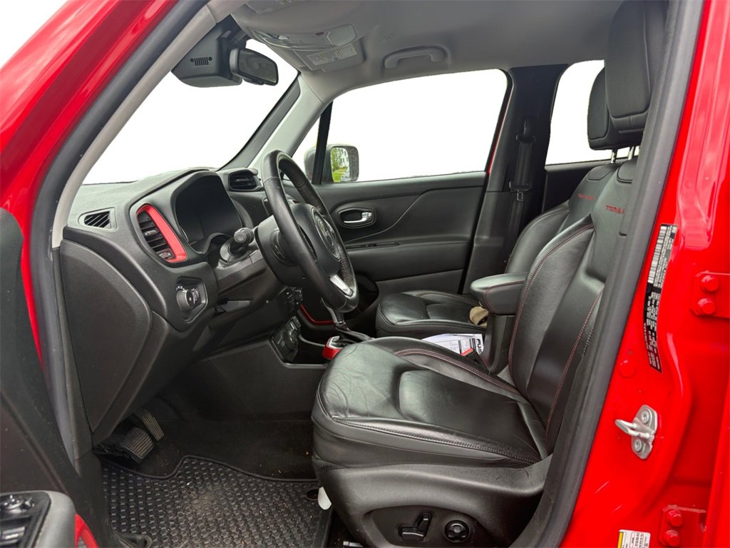 Certified 2021 Jeep Renegade Trailhawk image 9