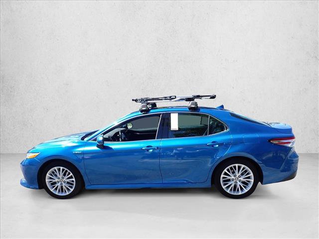 Used 2020 Toyota Camry XLE w/ Sunroof Package FWD video 2