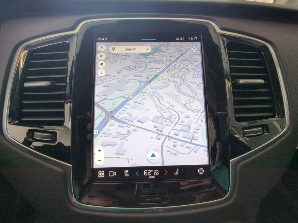 Used 2025 Volvo XC90 B6 Plus image 22