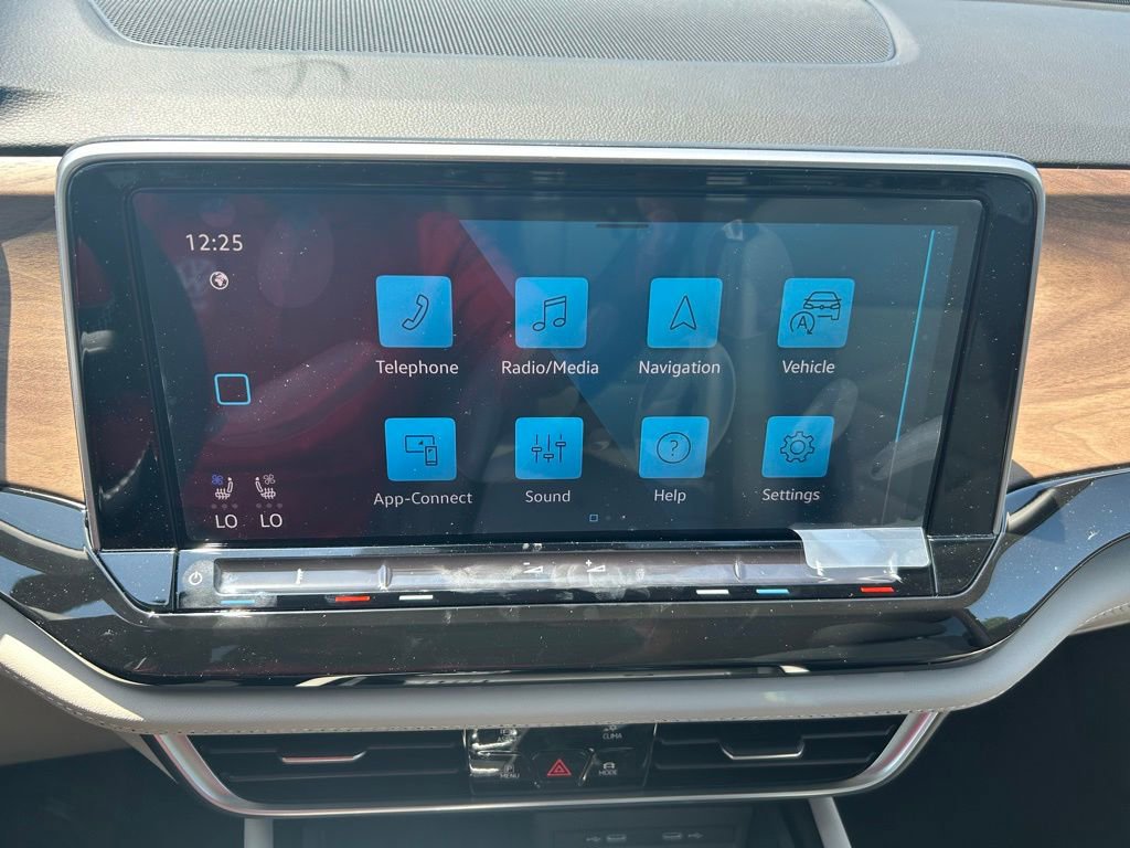 Used 2025 Volkswagen Atlas SE w/ Panoramic Sunroof Package image 53