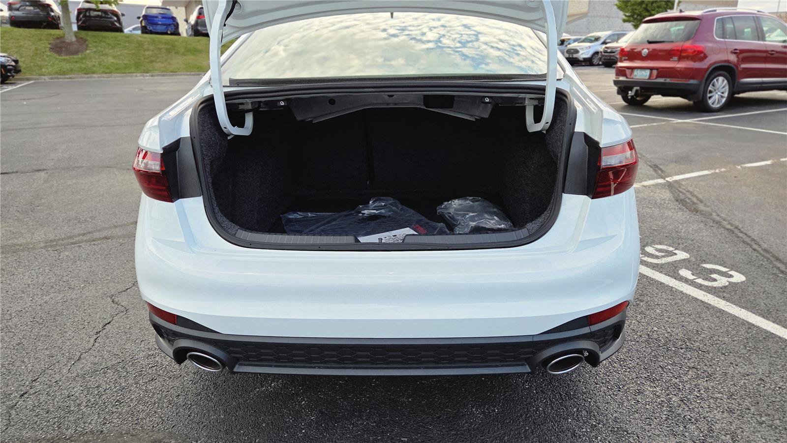 New 2027 Volkswagen Jetta GLI Autobahn FWD image 5