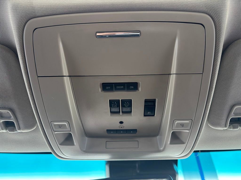 Used 2016 Chevrolet Silverado 2500 High Country image 31