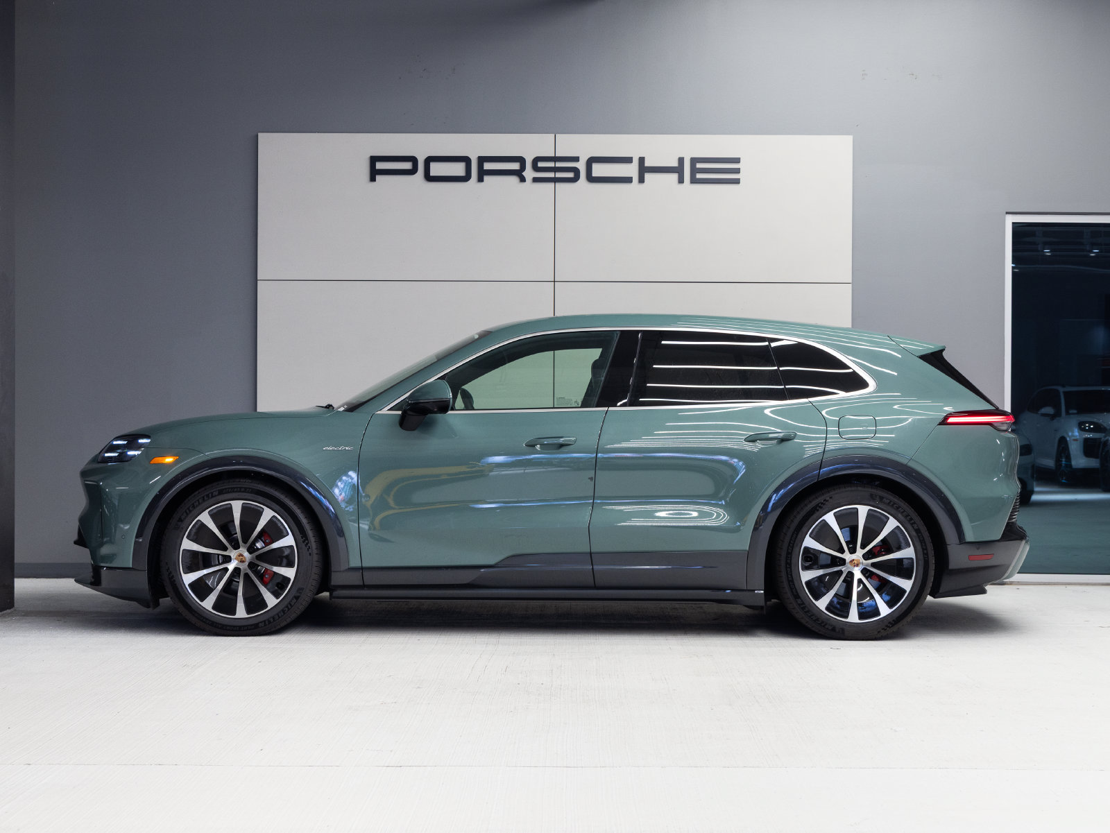 New 2026 Porsche Cayenne S AWD/4WD image 2