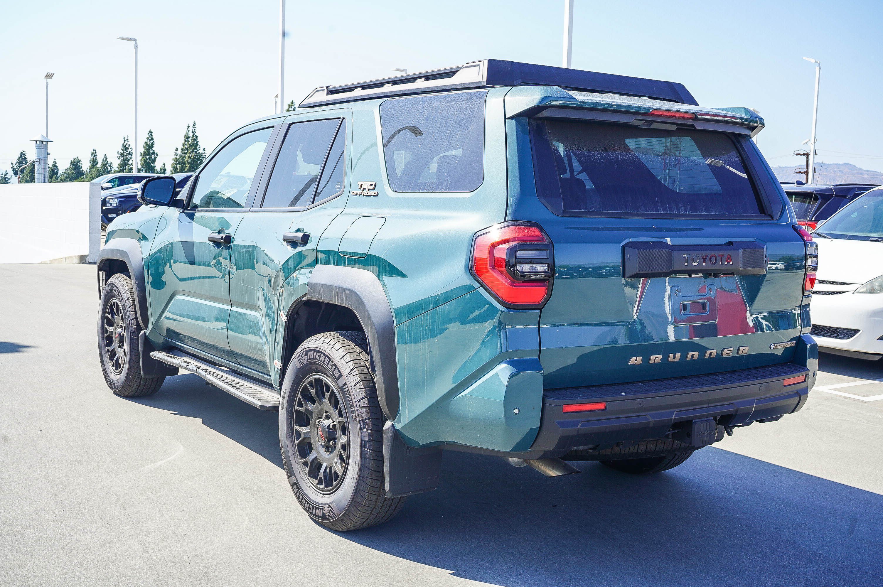 Used 2025 Toyota 4Runner TRD Off-Road Premium AWD/4WD image 5