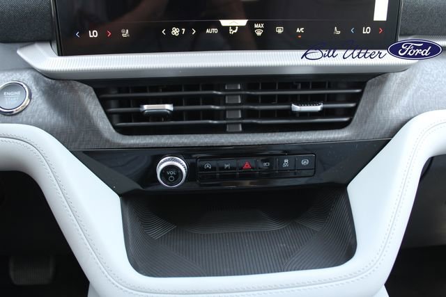 New 2026 Ford Explorer Platinum w/ LUX Leather Package AWD/4WD image 14