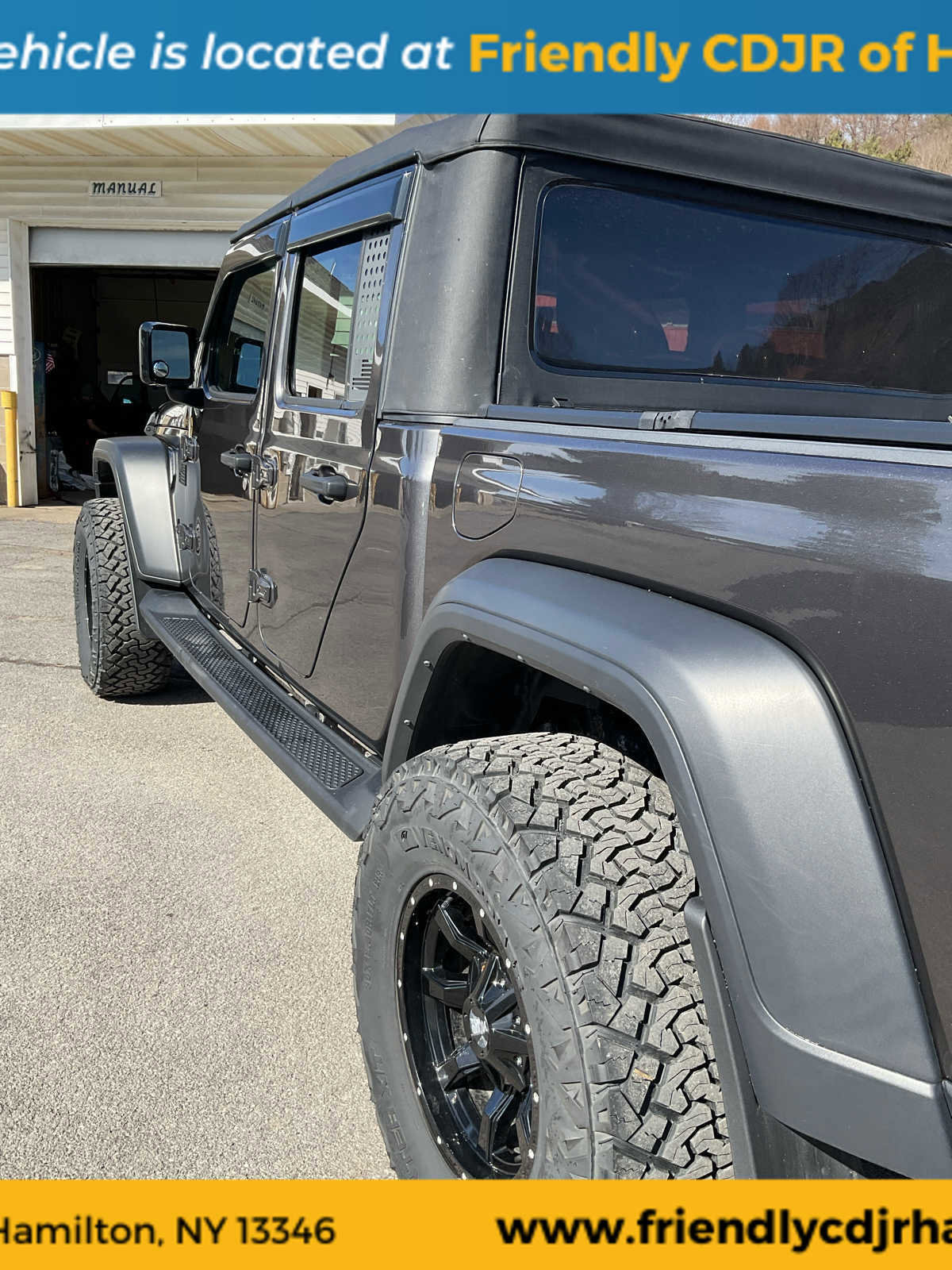 Used 2022 Jeep Gladiator Sport image 15