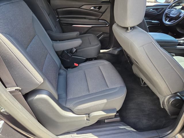 Certified 2025 Chevrolet Traverse LT w/ Midnight/Sport Edition FWD image 15