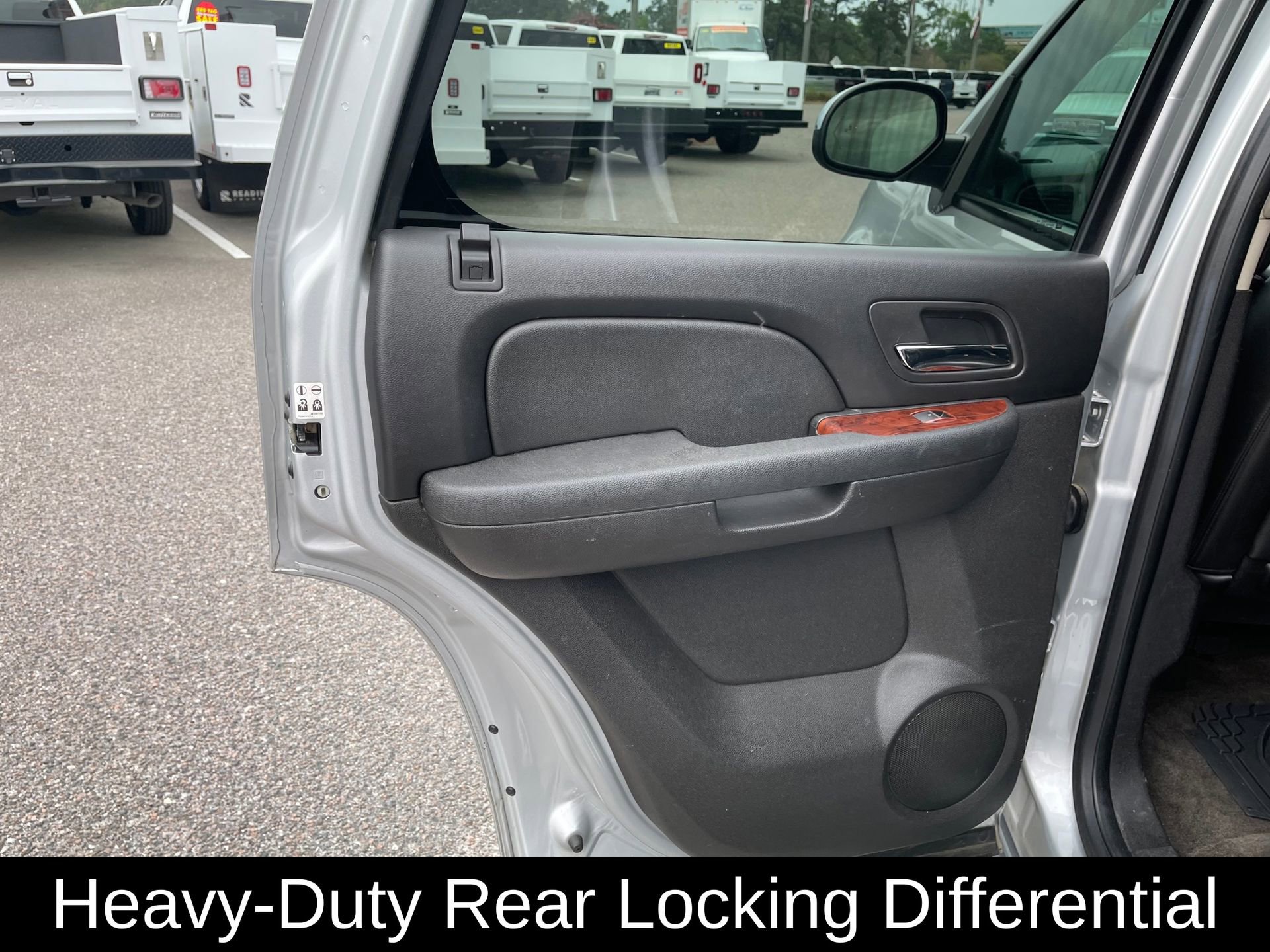 Used 2013 Chevrolet Tahoe LTZ image 19