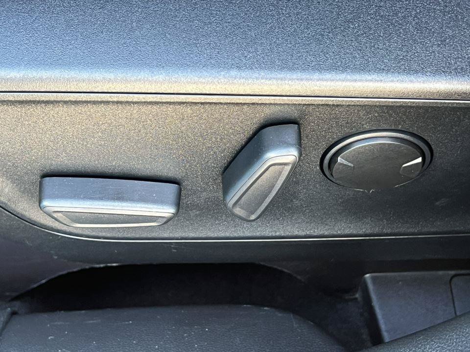 Used 2020 Ford Escape SE AWD/4WD image 8