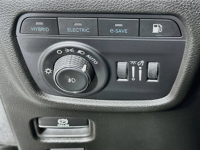 Used 2023 Jeep Grand Cherokee Trailhawk AWD/4WD image 26