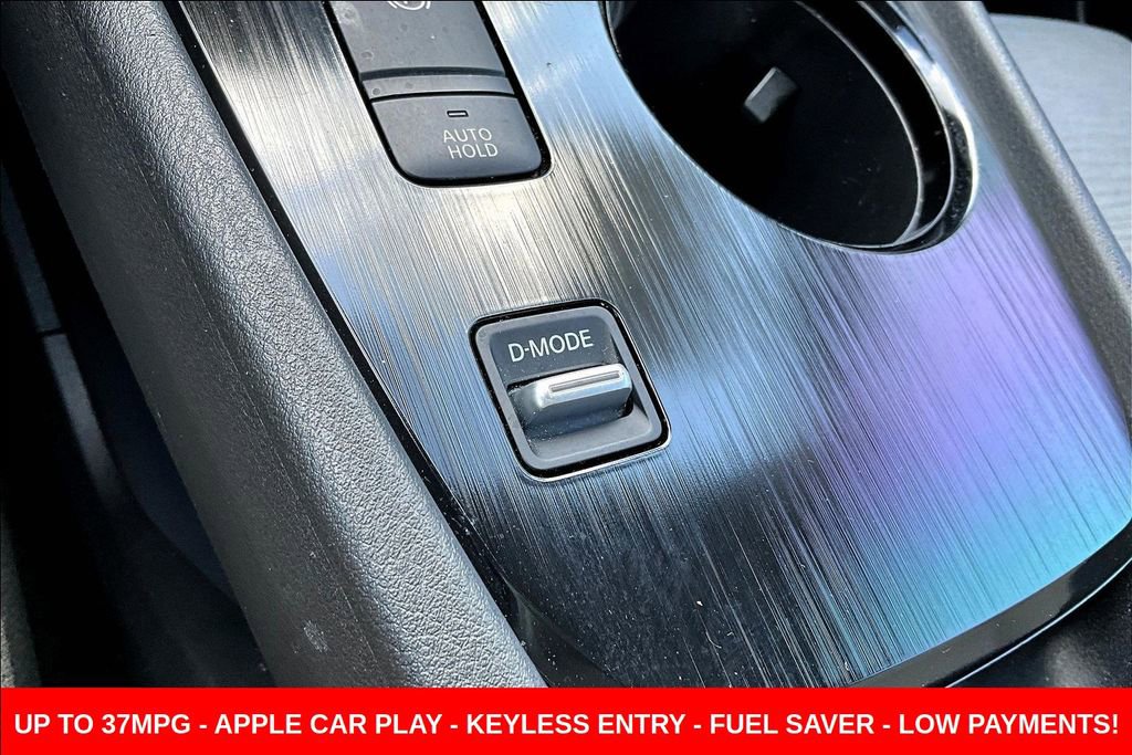 Used 2023 Nissan Rogue SV image 15