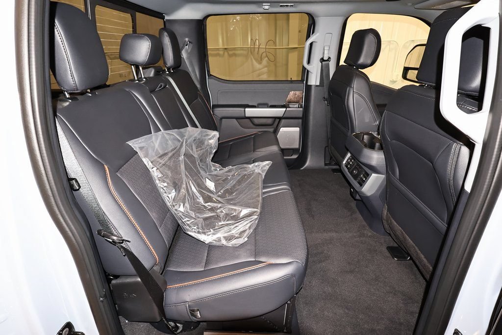 New 2026 Ford F350 Lariat w/ Black Appearance Package AWD/4WD image 15