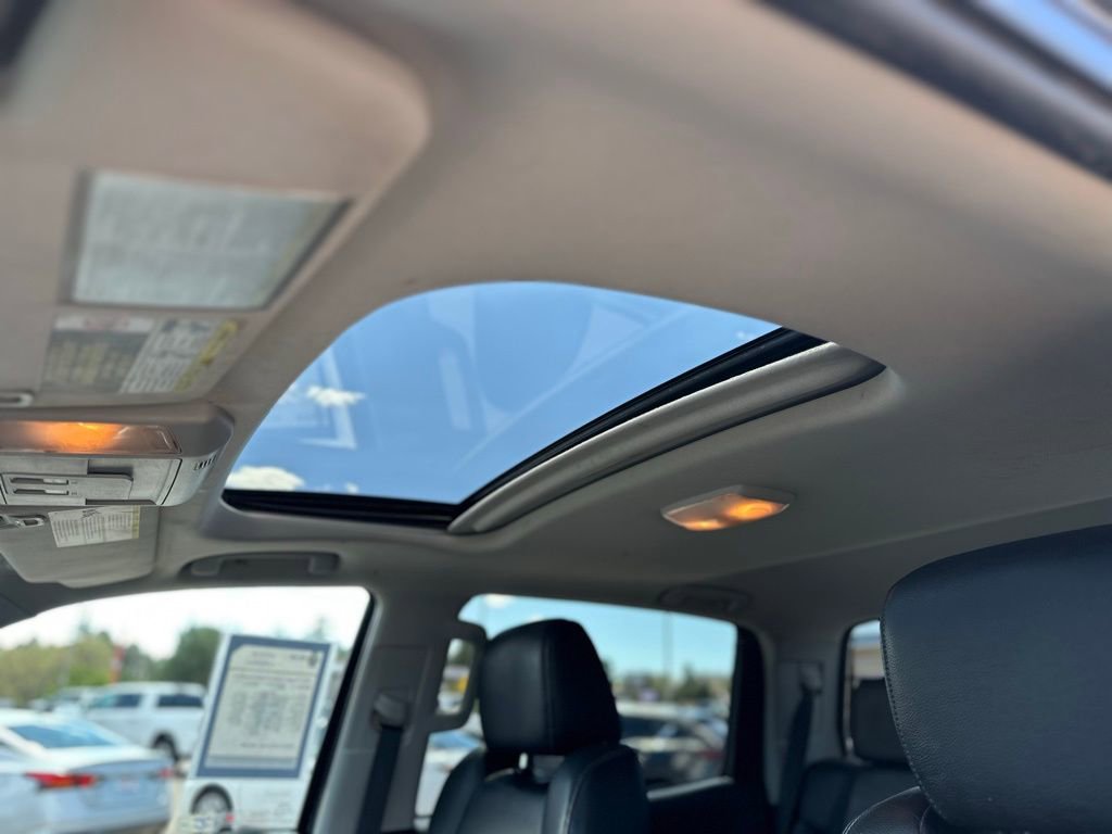 Used 2017 Toyota Tundra Limited image 32