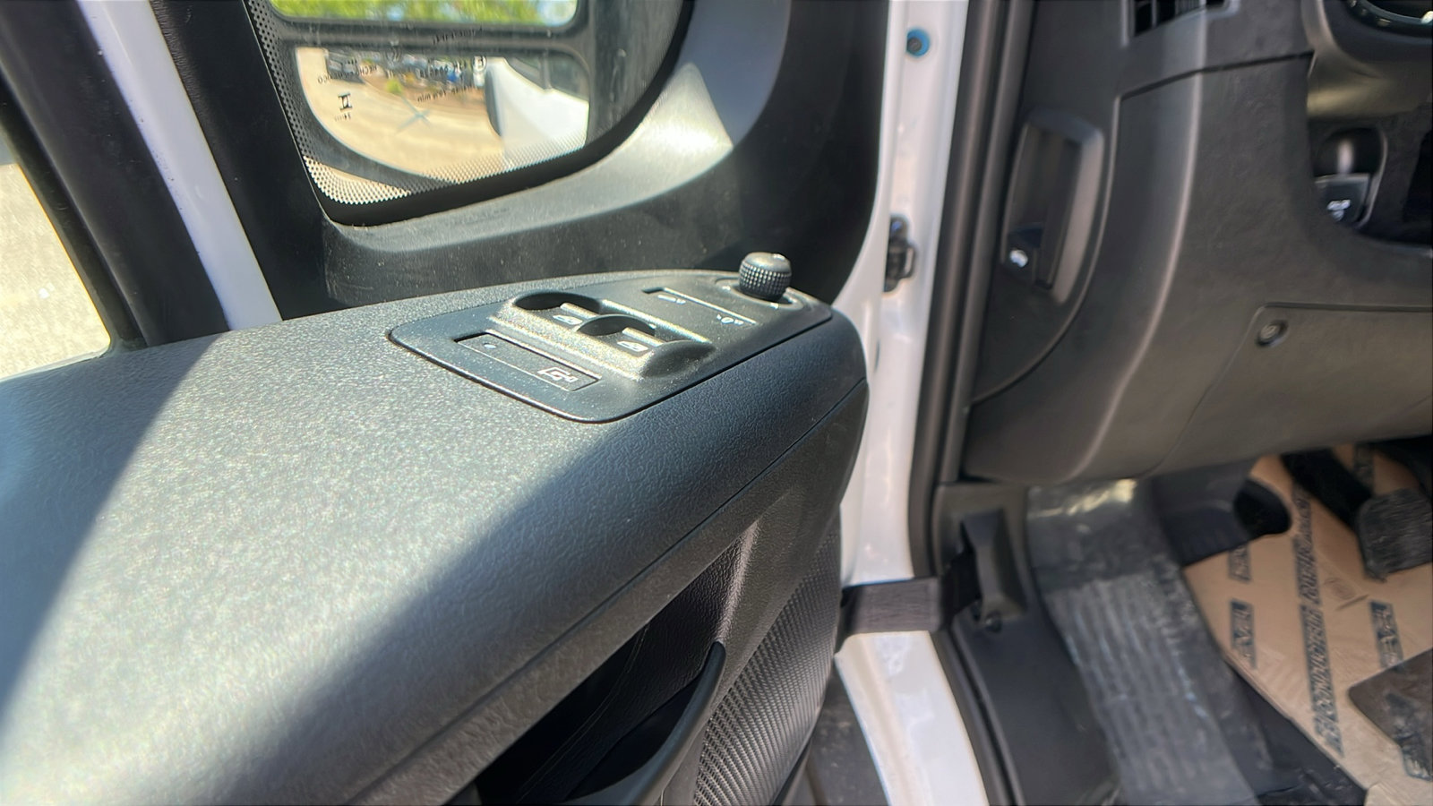 New 2025 RAM ProMaster 1500 w/ Safety Group image 16