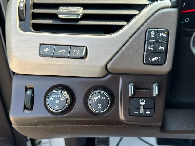 Used 2019 GMC Yukon XL Denali w/ Denali Ultimate Package AWD/4WD image 21