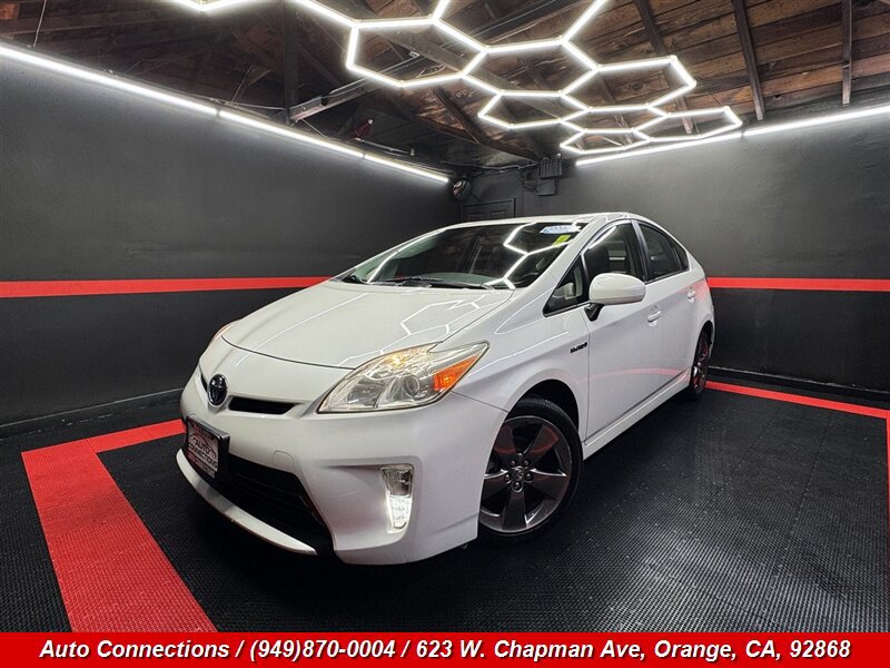 Used 2013 Toyota Prius Persona Series FWD image 2