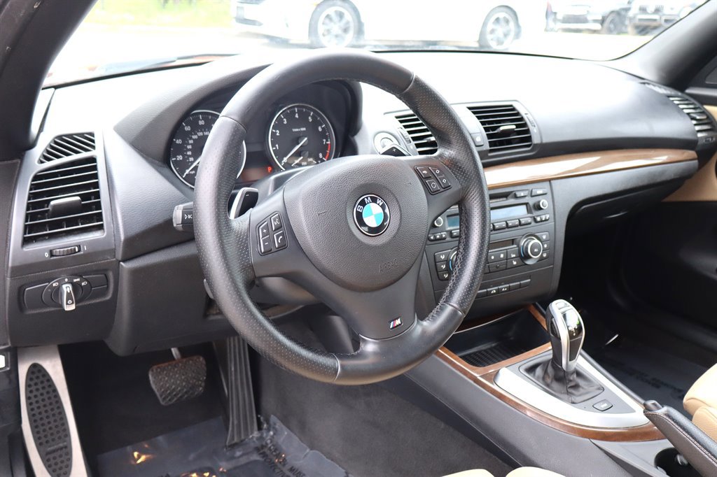 Used 2012 BMW 135i Convertible image 23