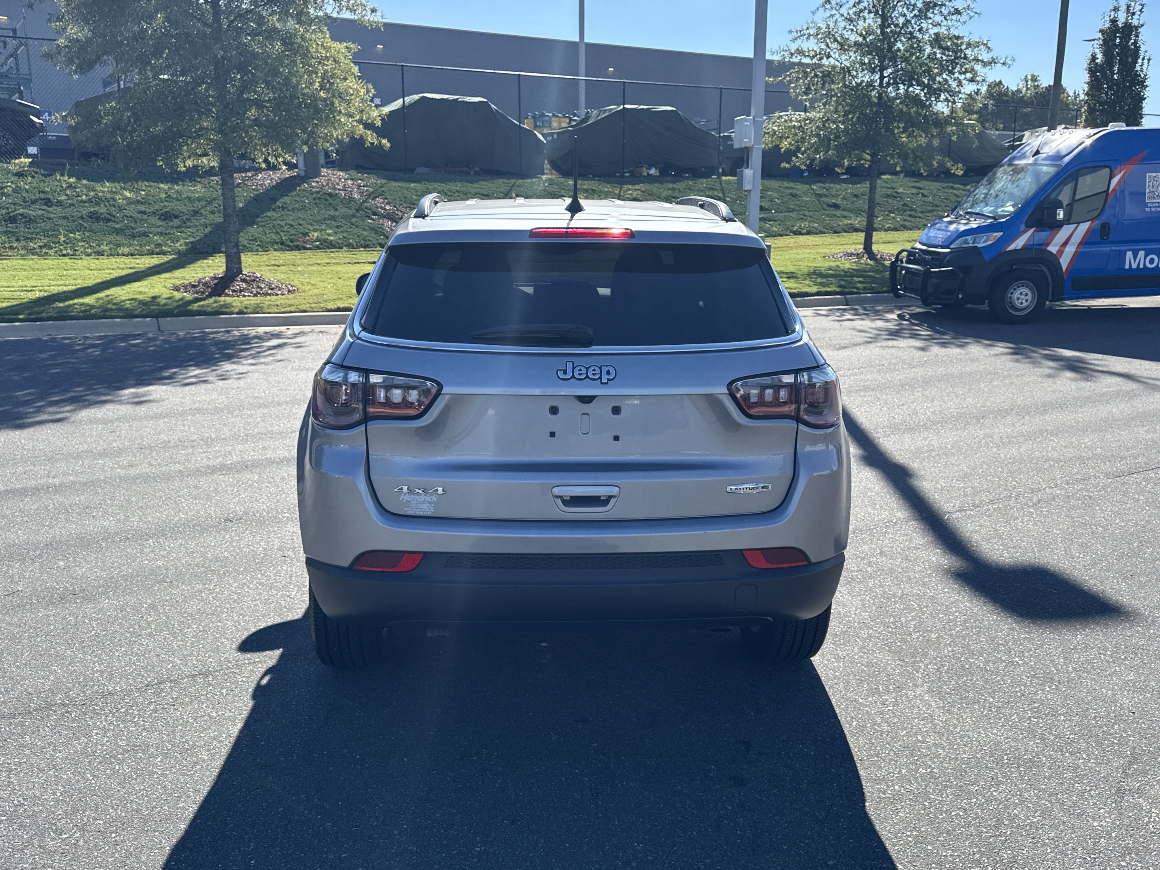 Used 2023 Jeep Compass Latitude AWD/4WD image 8