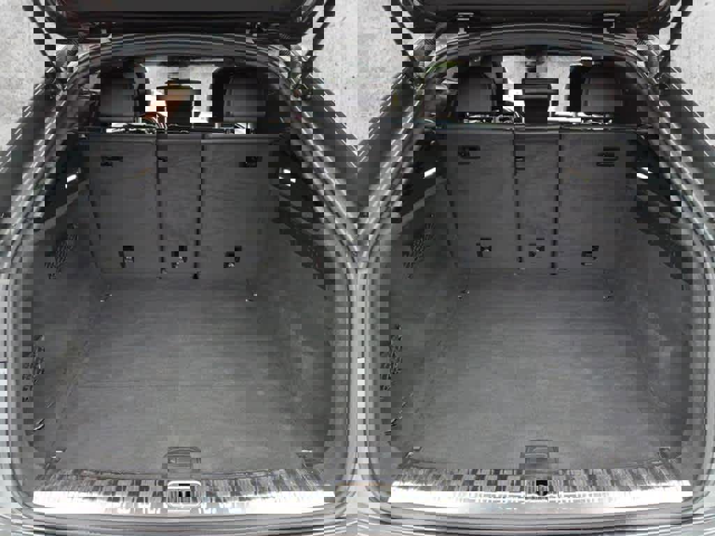 Used 2019 Audi Q8 Prestige w/ Year 1 Package image 13