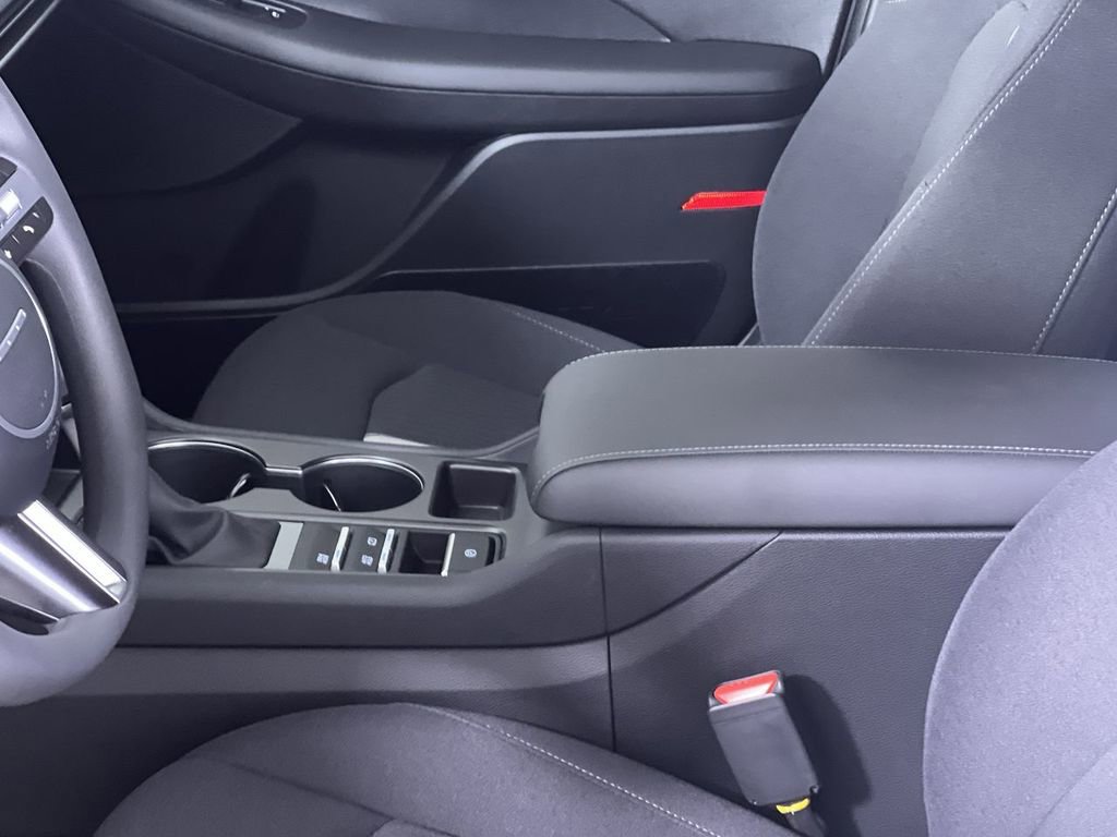 Used 2025 Hyundai Sonata SE image 23