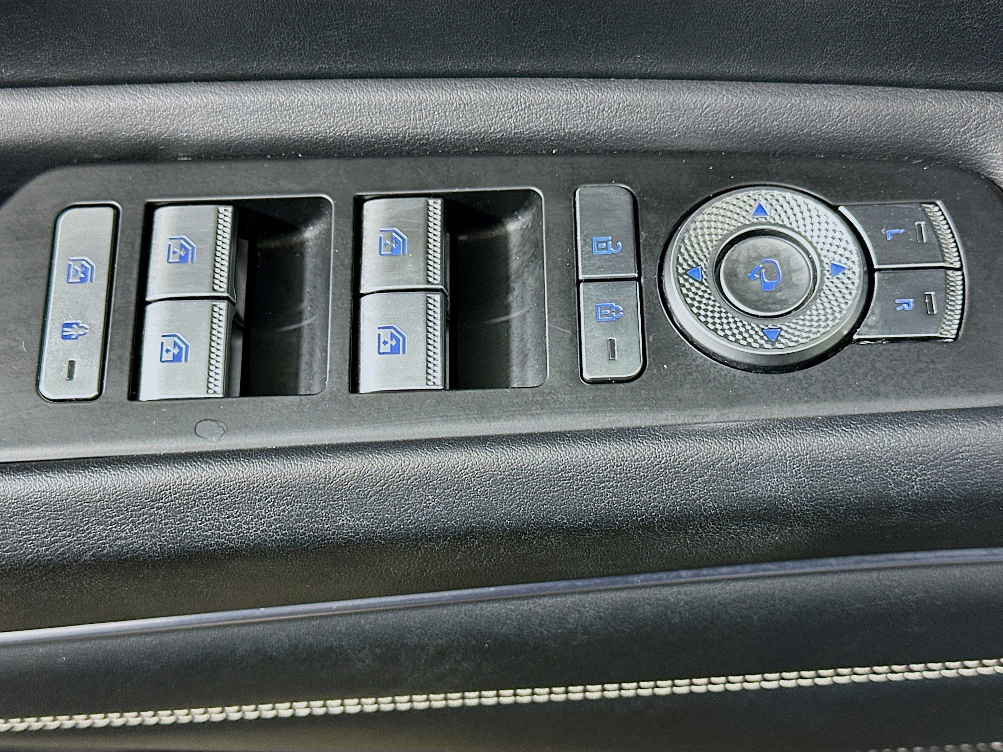 Used 2024 Genesis GV80 3.5T image 15