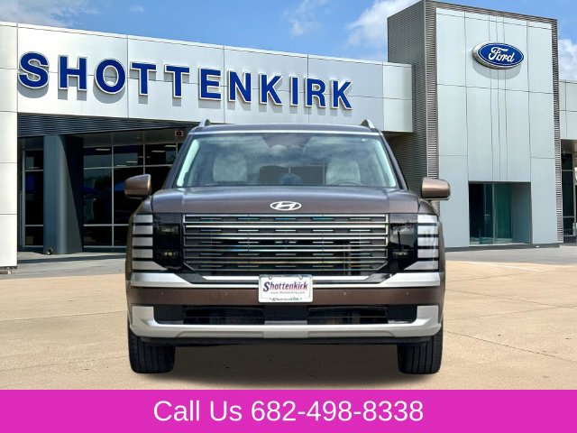 Used 2026 Hyundai Palisade Calligraphy FWD image 2