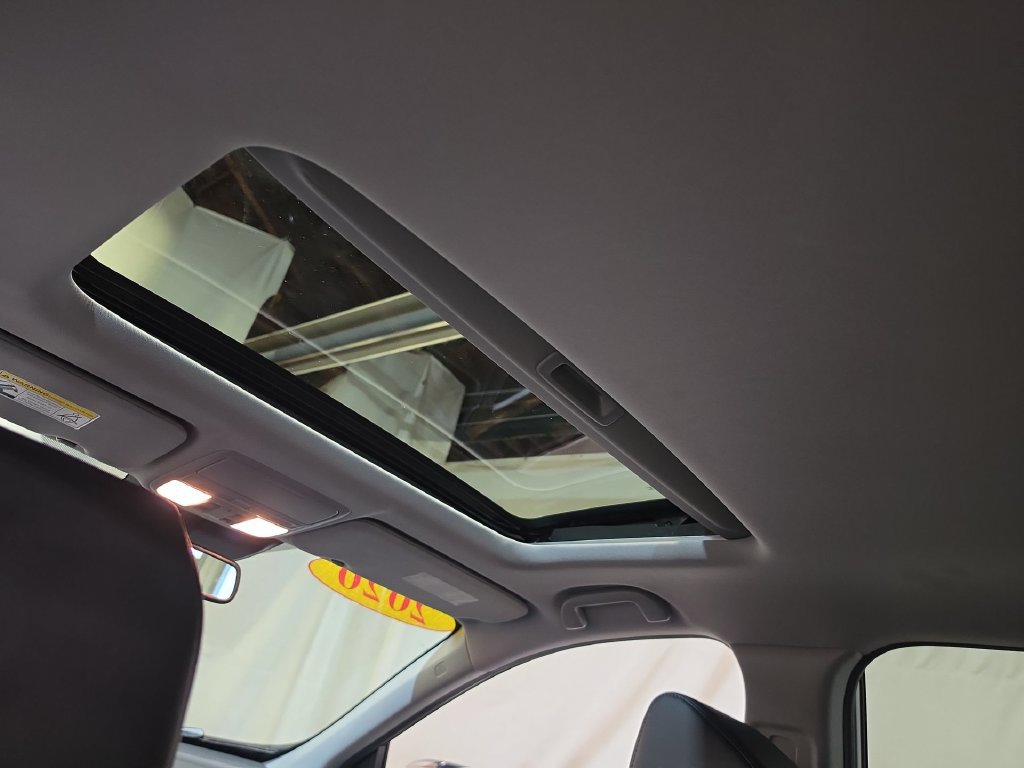 Used 2020 Honda CR-V Touring image 16