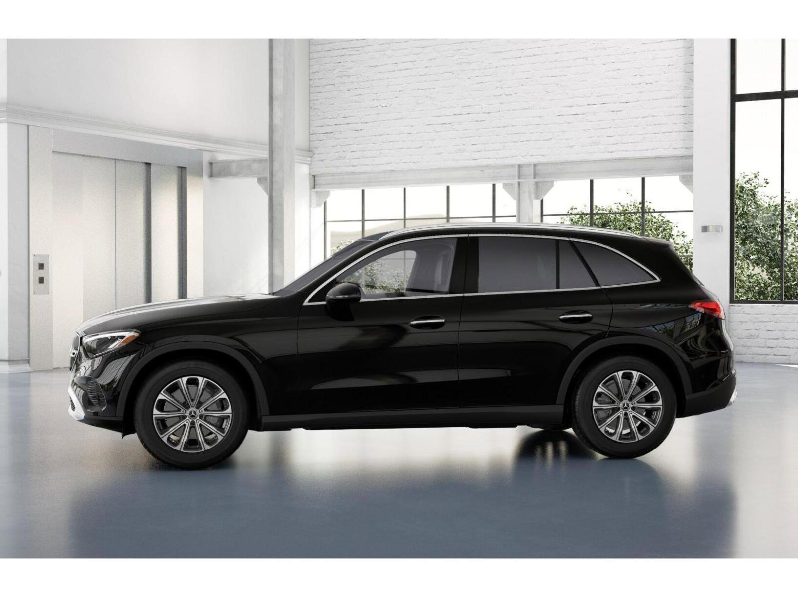 Used 2025 Mercedes-Benz GLC 300 4MATIC image 35
