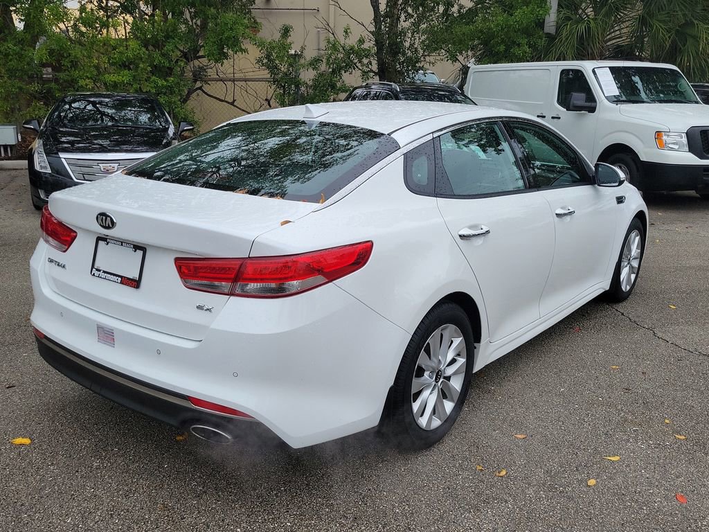 Used 2018 Kia Optima EX image 9