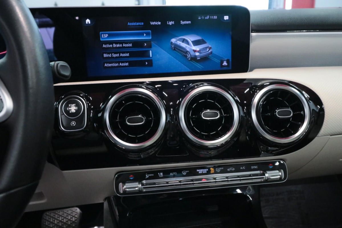 Used 2019 Mercedes-Benz A 220 image 17
