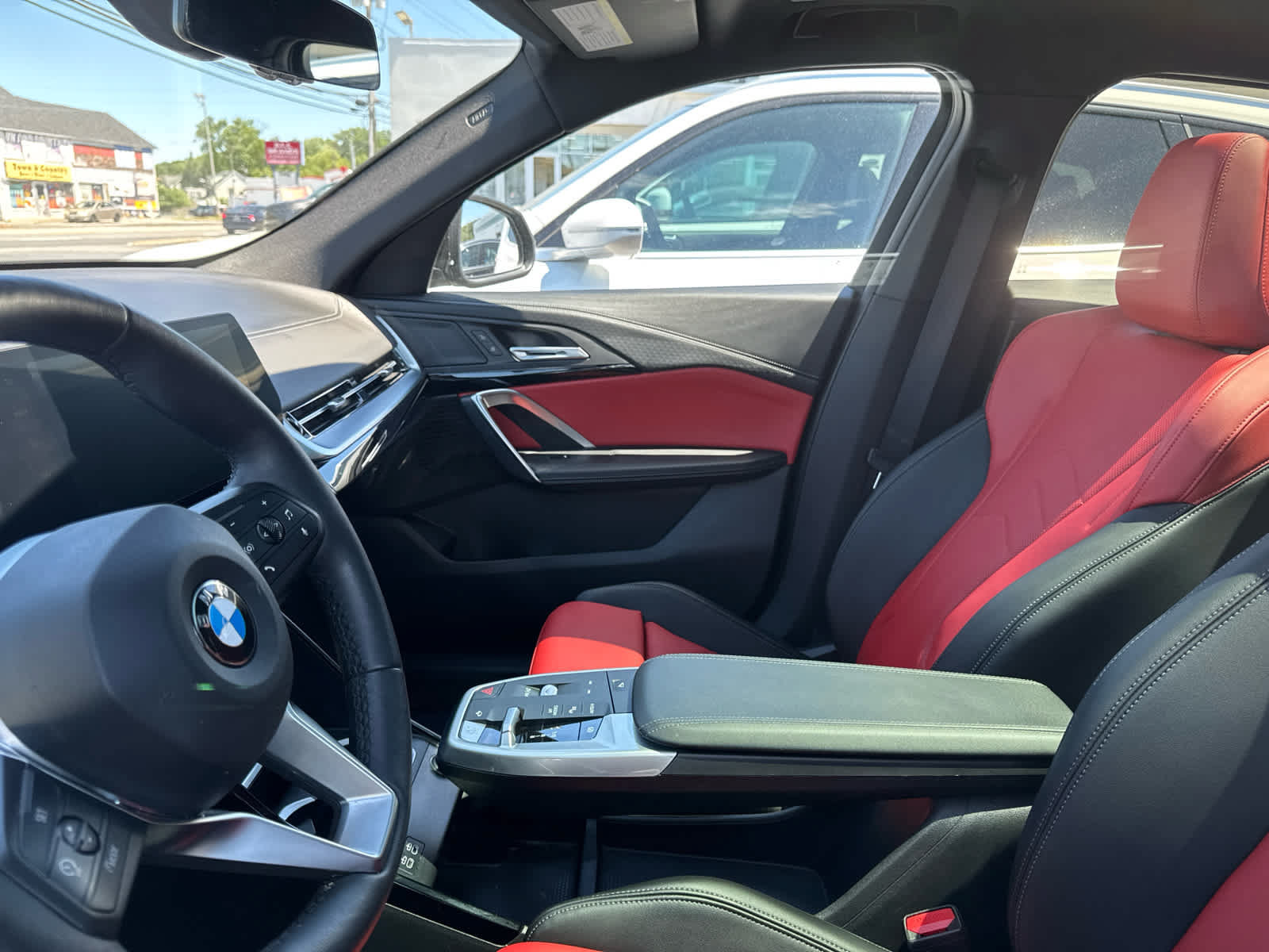 Used 2025 BMW X2 xDrive28i AWD/4WD image 20