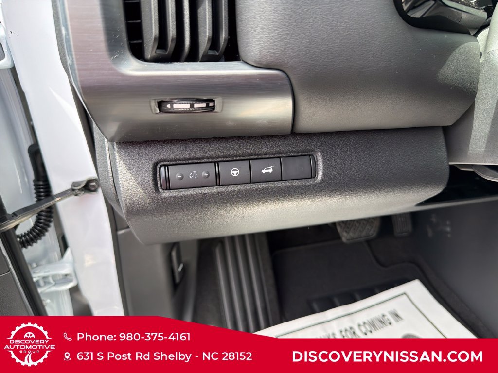 New 2026 Nissan Pathfinder SL FWD image 14