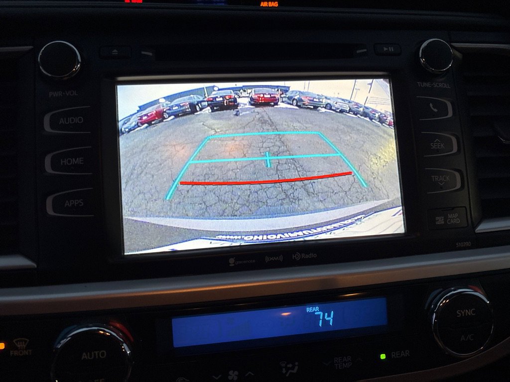 Used 2018 Toyota Highlander XLE image 33