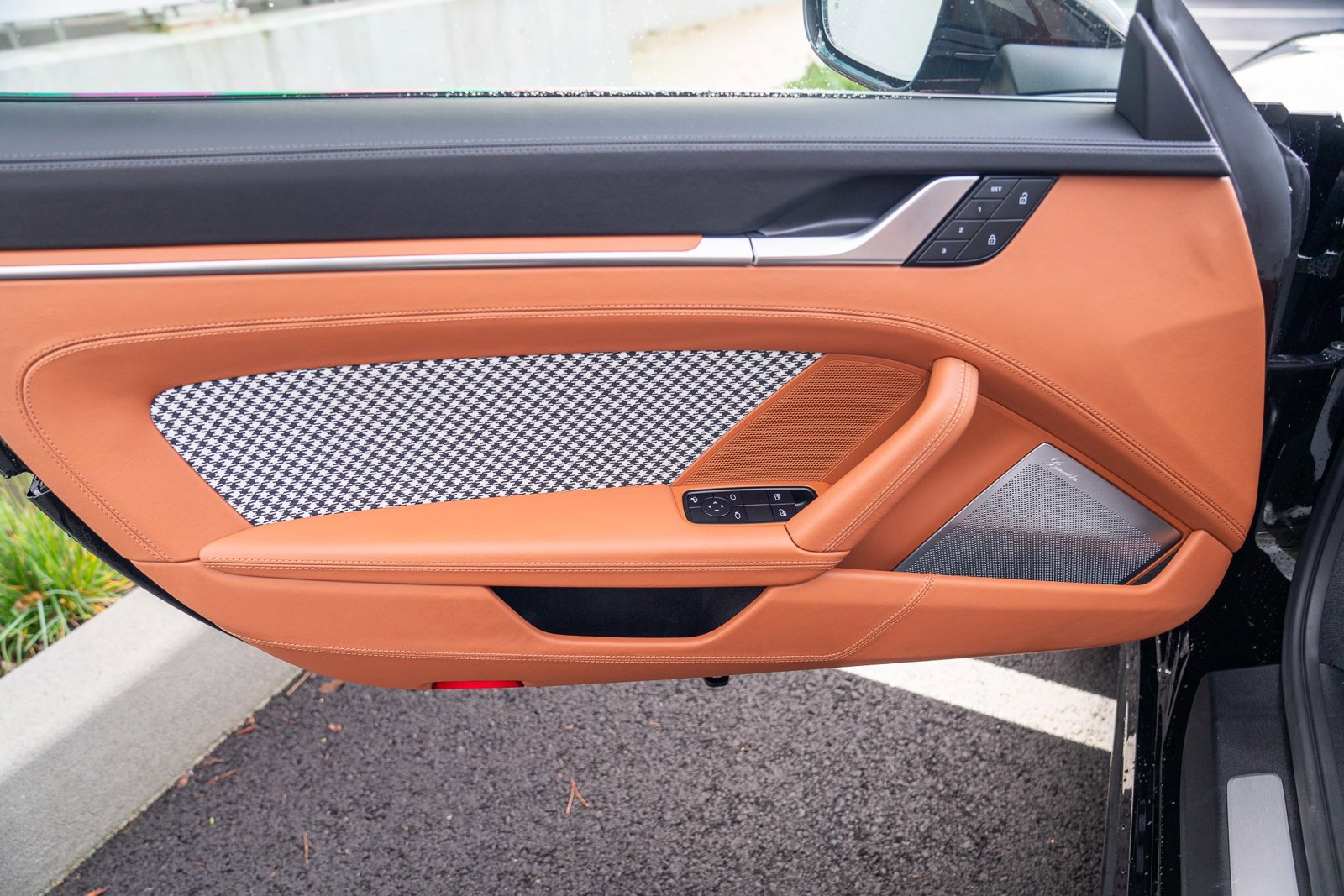 Certified 2024 Porsche 911 Turbo S image 10