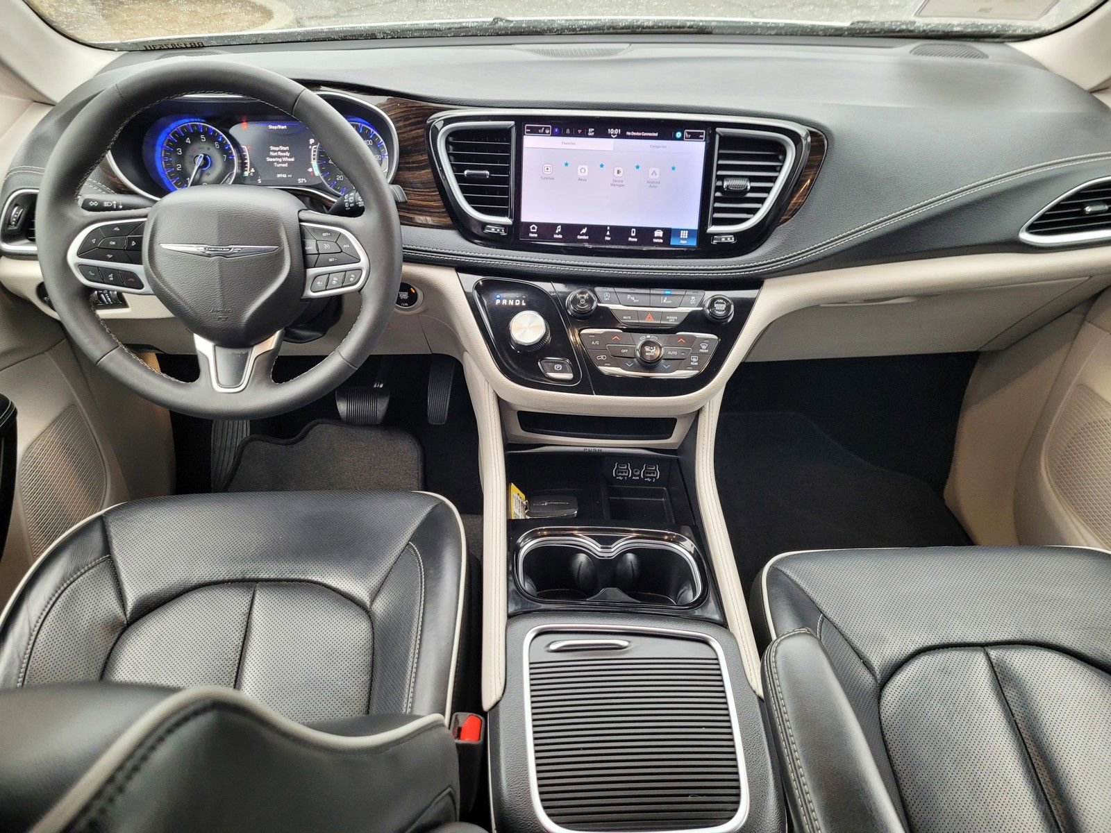 Used 2024 Chrysler Pacifica Limited image 14