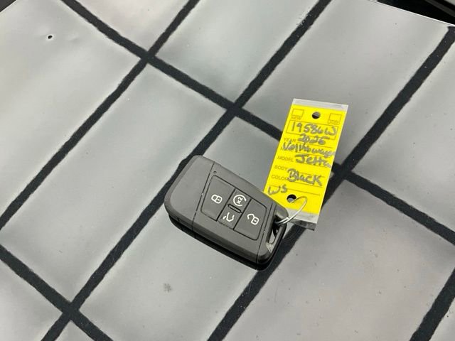 Used 2025 Volkswagen Jetta SE image 31
