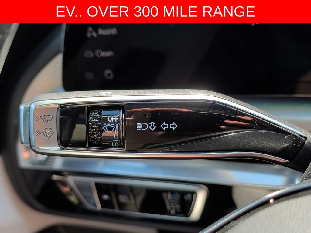 Used 2024 Cadillac Lyriq Luxury w/ LPO, Floor Liner Package AWD/4WD image 23