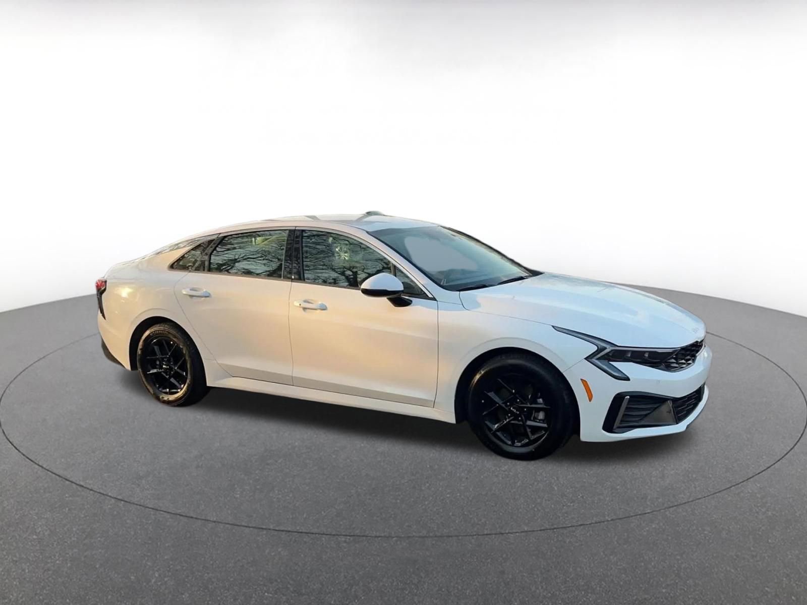 Used 2025 Kia K5 LXS image 2