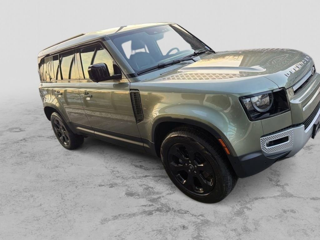 Used 2024 Land Rover Defender 110 S image 2