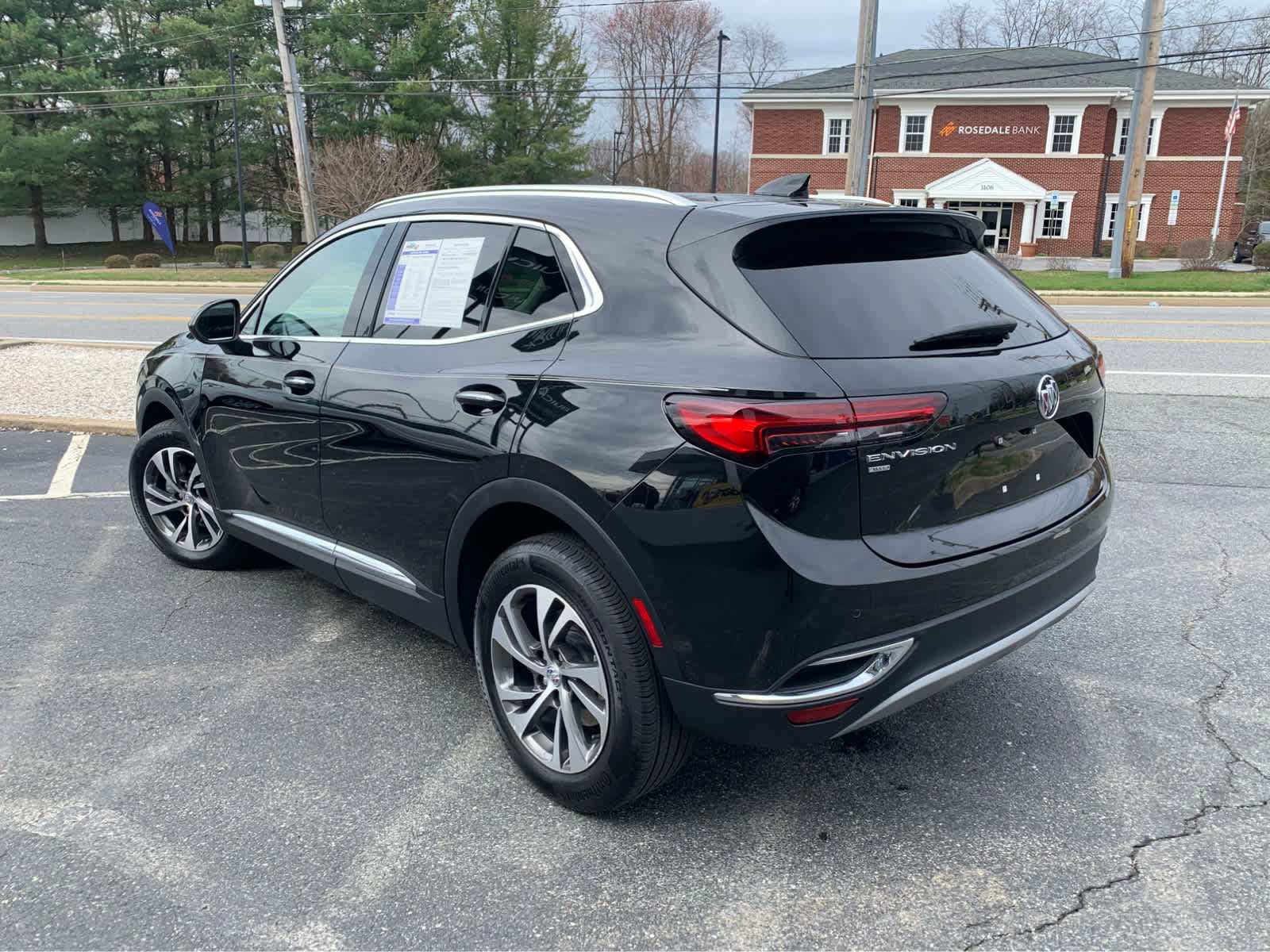 Used 2023 Buick Envision Essence image 4
