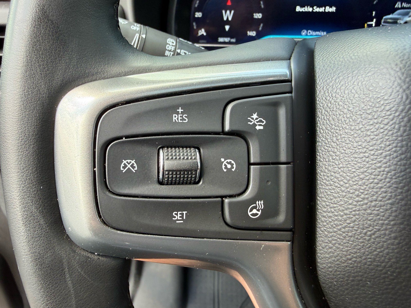 Used 2024 Chevrolet Tahoe Premier w/ Premium Package AWD/4WD image 25