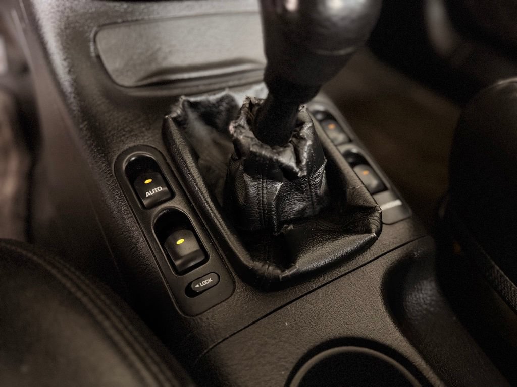 Used 2001 Saturn L-Series L200 FWD image 40