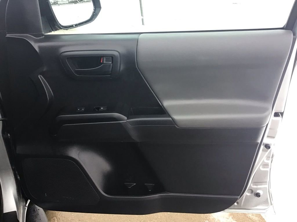 Used 2023 Toyota Tacoma SR image 15